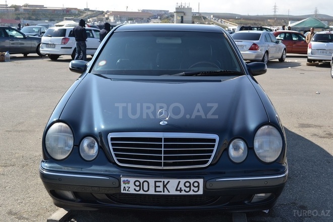 Mercedes E 270 2001, 338,000 km - 2.7 l - Bakı