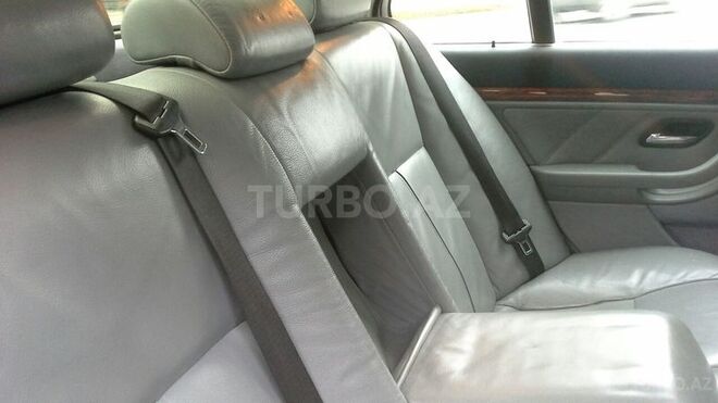 BMW 523 1998, 250,000 km - 2.5 l - Sumqayıt