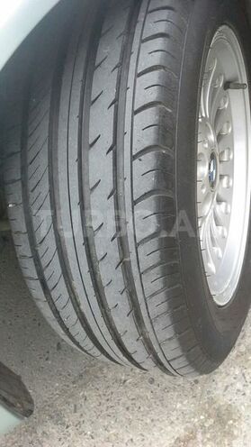 BMW 523 1998, 250,000 km - 2.5 l - Sumqayıt