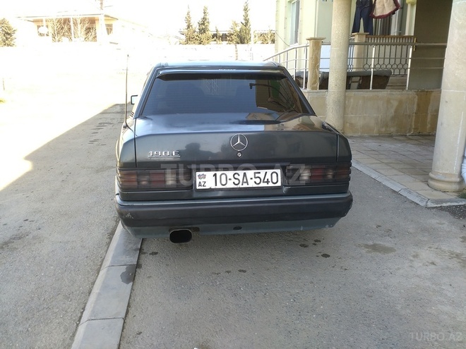 Mercedes 190 1992, 324,152 km - 1.8 l - Yevlax
