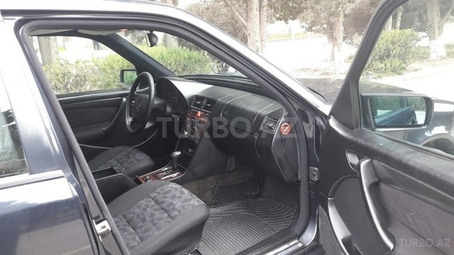 Mercedes C 200 1999, 225,000 km - 2.0 l - Sumqayıt