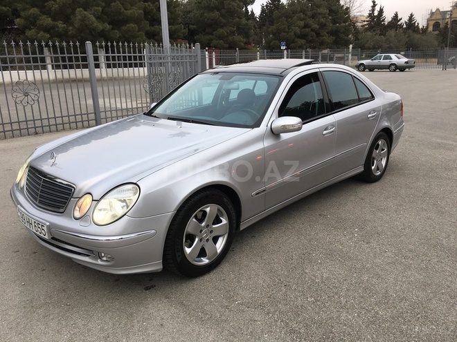 Mercedes E 270 2002, 329,000 km - 2.7 l - Bakı