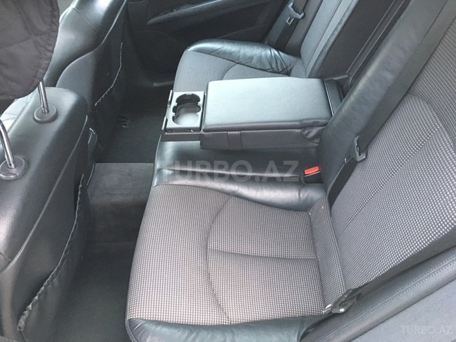 Mercedes E 270 2002, 329,000 km - 2.7 l - Bakı
