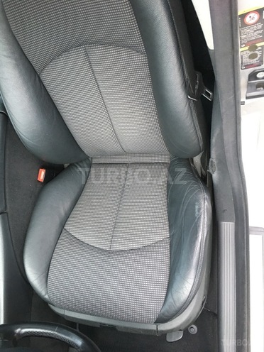 Mercedes E 270 2002, 329,000 km - 2.7 l - Bakı