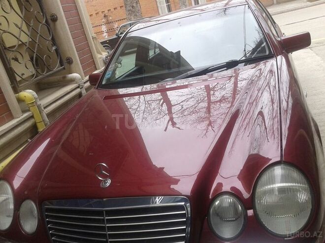 Mercedes E 200 1999, 209,000 km - 2.0 л - Gəncə