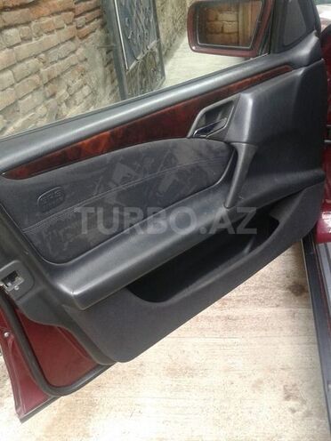 Mercedes E 200 1999, 209,000 km - 2.0 л - Gəncə