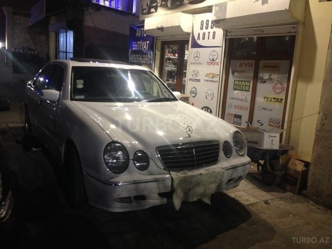 Mercedes E 320 1999, 202,222 km - 3.2 l - Bakı