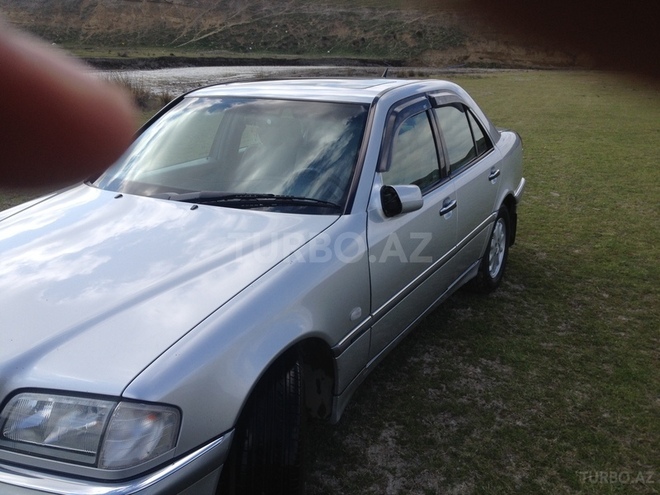 Mercedes C 200 1999, 114,000 km - 2.0 l - Şəki