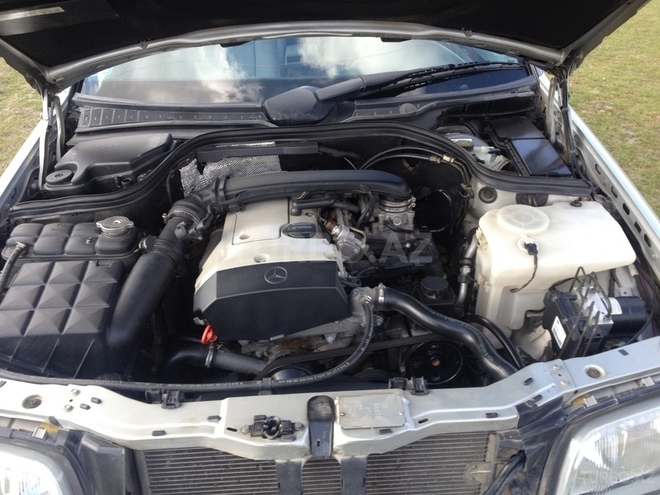 Mercedes C 200 1999, 114,000 km - 2.0 l - Şəki