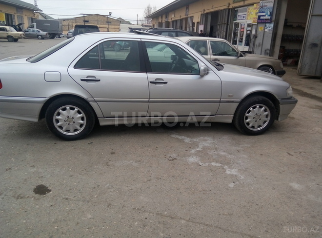 Mercedes C 240 1998, 285,000 km - 2.4 l - Bakı
