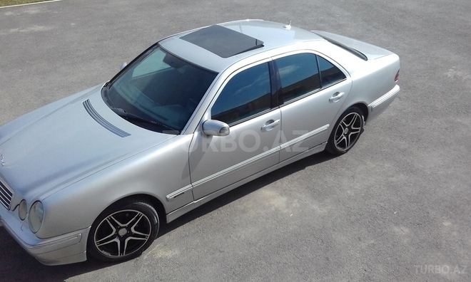 Mercedes E 220 2000, 286,000 km - 2.2 l - Xırdalan