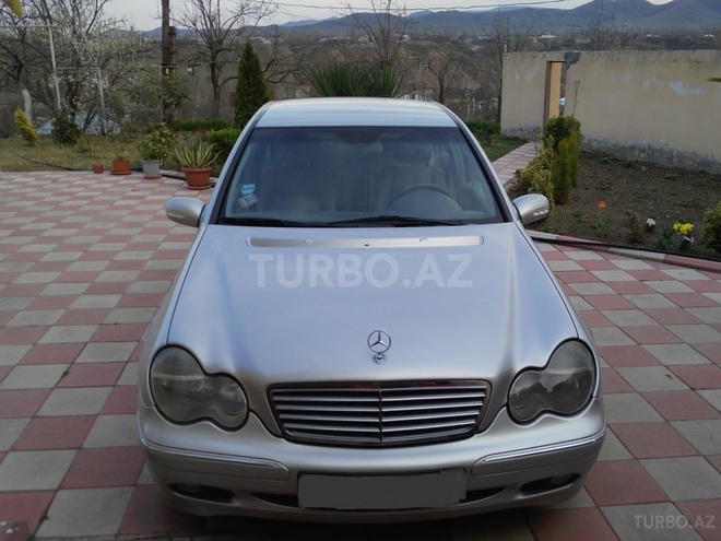 Mercedes C 200 2001, 213,483 km - 2.0 l - Tovuz