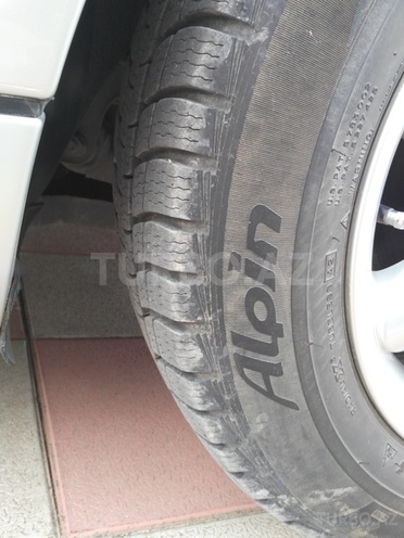 Mercedes C 200 2001, 213,483 km - 2.0 l - Tovuz
