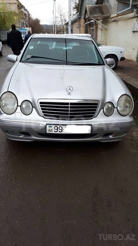 Mercedes E 220 2000, 227,000 km - 2.2 l - Bakı