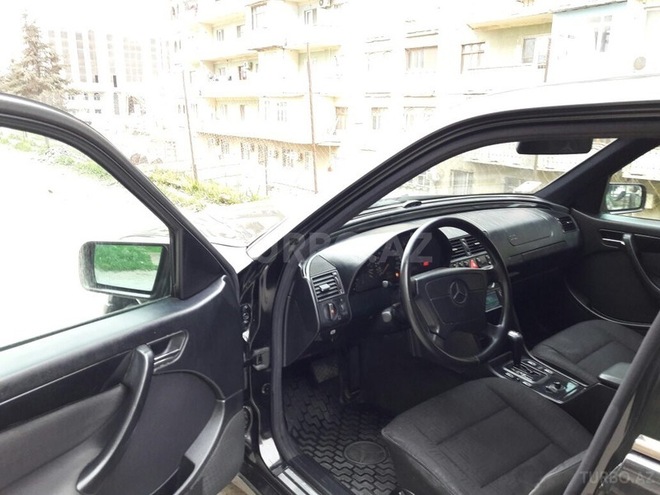 Mercedes C 180 1999, 289,560 km - 1.8 l - Bakı