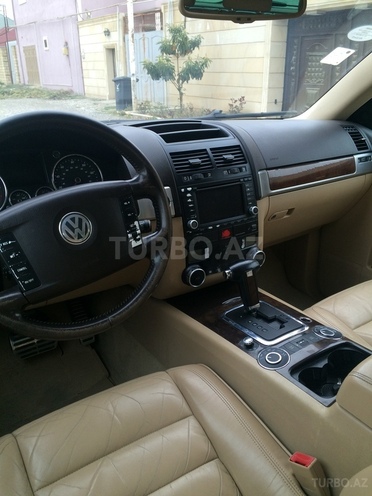 Volkswagen Touareg 2004, 201,230 km - 4.2 л - Bakı