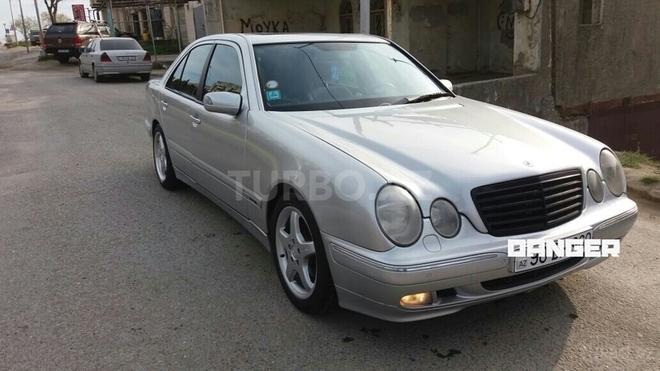 Mercedes E 240 1999, 322,000 km - 2.4 л - Bakı