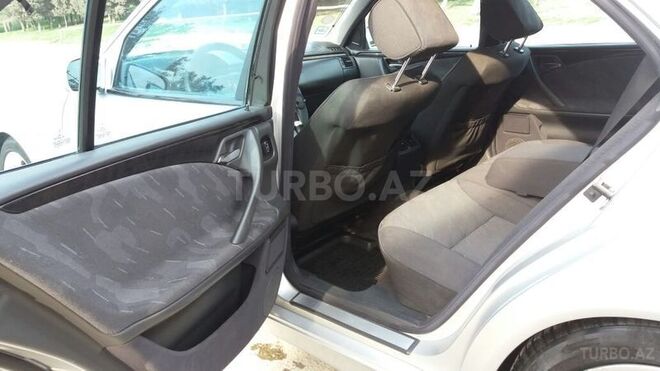 Mercedes E 240 1999, 322,000 km - 2.4 л - Bakı