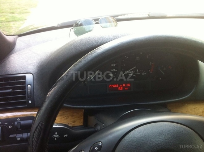 BMW 320 2002, 170,000 km - 2.2 l - Bakı