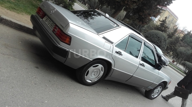 Mercedes 190 1991, 260,000 km - 2.0 л - Sumqayıt