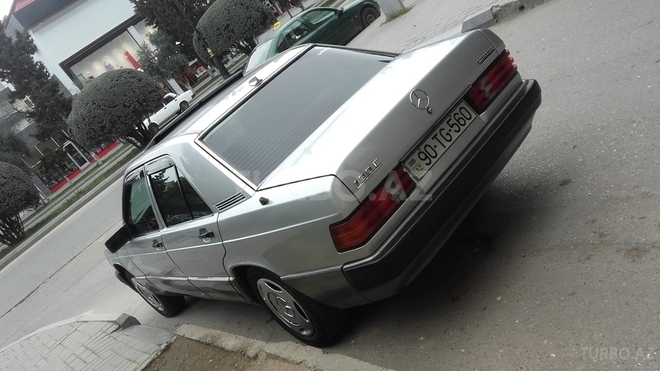 Mercedes 190 1991, 260,000 km - 2.0 л - Sumqayıt