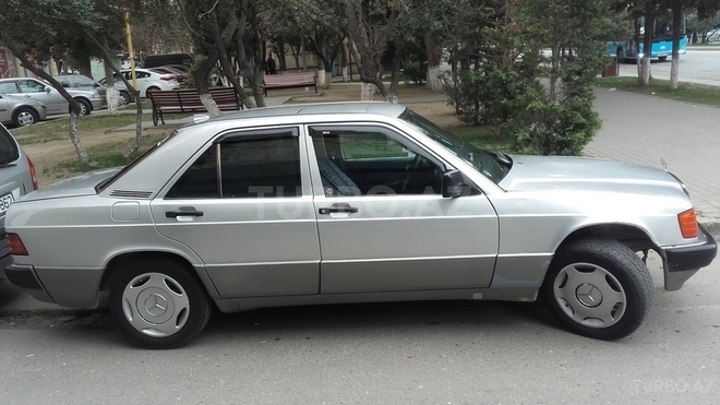 Mercedes 190 1991, 260,000 km - 2.0 л - Sumqayıt