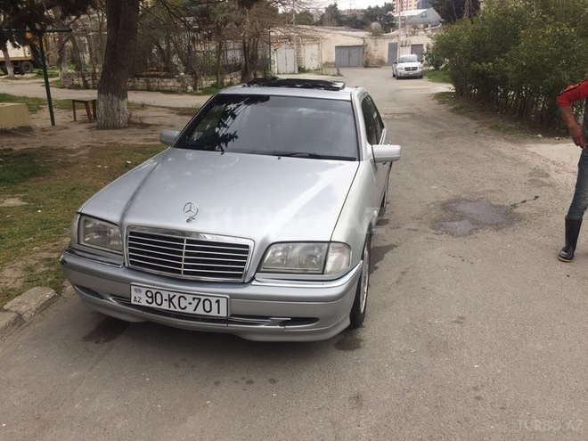 Mercedes C 240 1999, 260,000 km - 2.4 л - Bakı