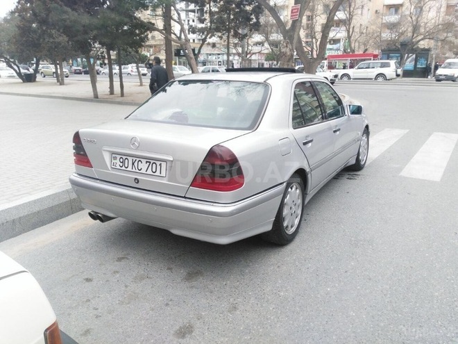 Mercedes C 240 1999, 260,000 km - 2.4 л - Bakı
