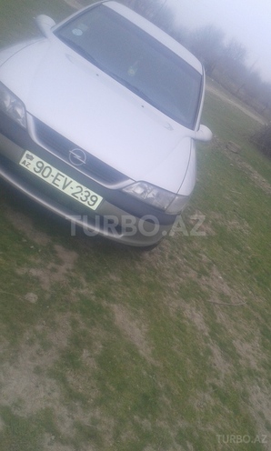 Opel Vectra 1998, 280,000 km - 2.0 л - Qusar
