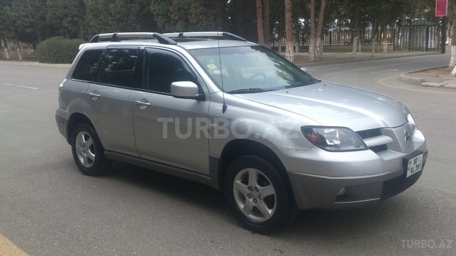 Mitsubishi Outlander 2002, 117,000 km - 2.4 l - Sumqayıt