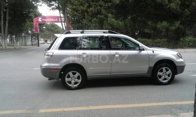 Mitsubishi Outlander 2002, 117,000 km - 2.4 l - Sumqayıt