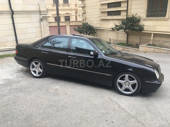 Mercedes E 320 1999, 204,540 km - 3.2 l - Bakı