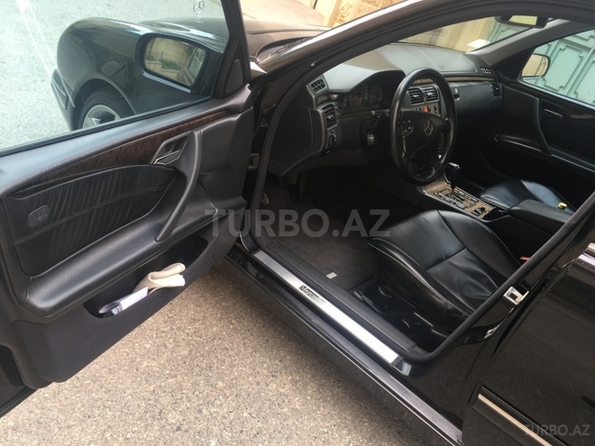 Mercedes E 320 1999, 204,540 km - 3.2 l - Bakı