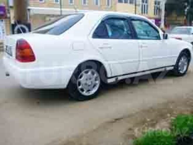 Mercedes C 250 1995, 450,000 km - 2.5 l - Masallı
