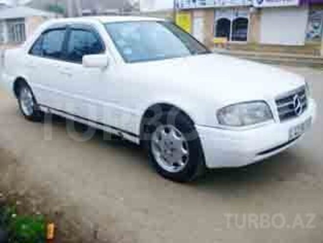 Mercedes C 250 1995, 450,000 km - 2.5 l - Masallı