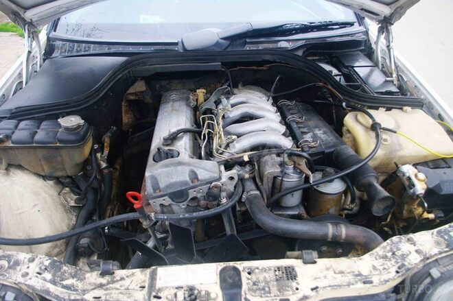 Mercedes C 250 1995, 450,000 km - 2.5 l - Masallı