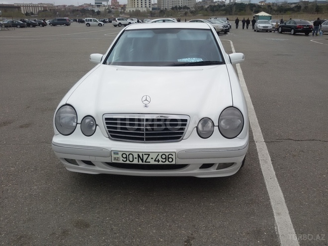 Mercedes E 240 2000, 195,000 km - 2.4 l - Bakı