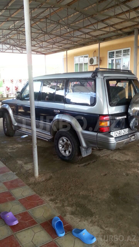 Mitsubishi Pajero 1995, 123,400 km - 2.8 l - Biləsuvar