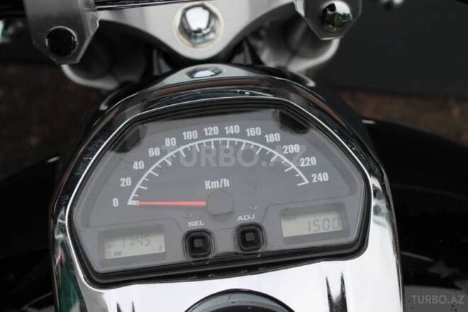 Suzuki Intruder 2015, 1,500 km - 1.8 l - Bakı