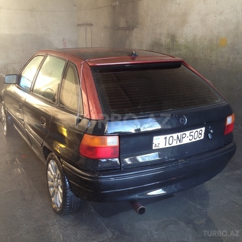 Opel Astra 1992, 410,000 km - 1.6 l - Balakən