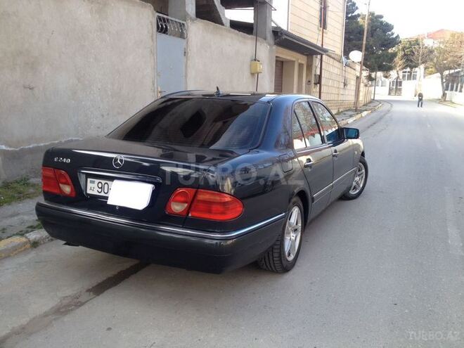 Mercedes E 240 1998, 267,860 km - 2.4 l - Bakı