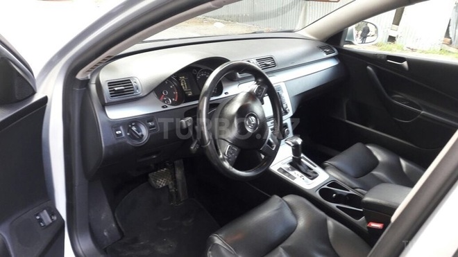 Volkswagen Passat 2010, 180,000 km - 2.0 l - Bakı