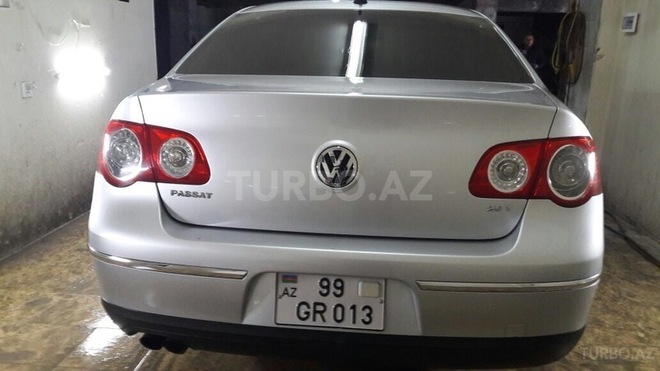 Volkswagen Passat 2010, 180,000 km - 2.0 l - Bakı