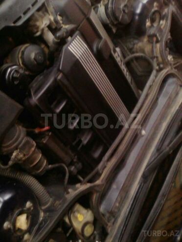 BMW 325 2000, 165,000 km - 0.3 l - Astara