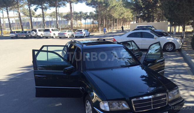Mercedes C 180 1997, 232,000 km - 1.8 l - Sumqayıt
