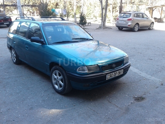 Opel Astra 1994, 250,000 km - 1.4 l - Sumqayıt