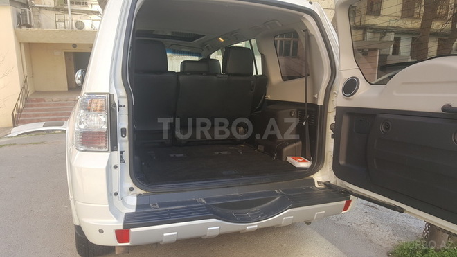 Mitsubishi Pajero 2012, 84,000 km - 3.5 л - Bakı