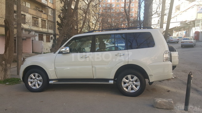 Mitsubishi Pajero 2012, 84,000 km - 3.5 л - Bakı