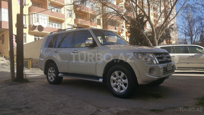 Mitsubishi Pajero 2012, 84,000 km - 3.5 л - Bakı