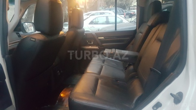 Mitsubishi Pajero 2012, 84,000 km - 3.5 л - Bakı